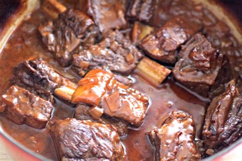 Braised Beef Short Ribs Recipe {Slow Cooked} - Tasty Ever After