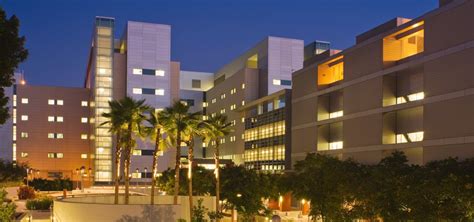 University of Southern California (USC) Keck School of Medicine ...