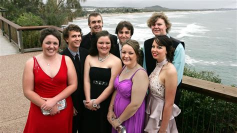 Coolum State High School 2010 formal photos | The Courier Mail