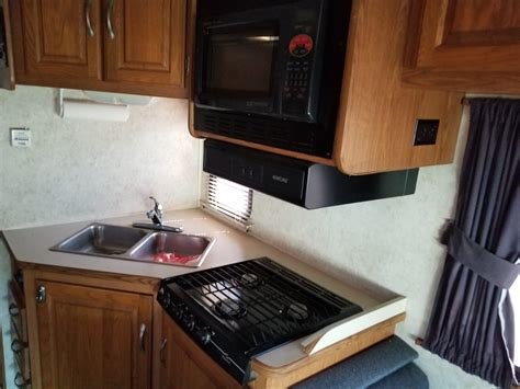 PRE SUMMER BLOW OUT SALE 2004 29' Ford E450 Motorhome - mikes classic rides