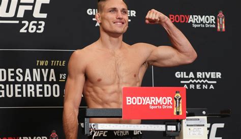 drew-dober-ufc-263-official-weigh-ins | MMA Junkie