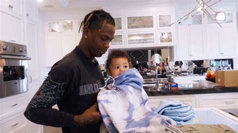 Travis Scott’s Netflix Documentary ‘Look Mom I Can Fly’: Fatherhood, Kylie Jenner, and Losing at ...