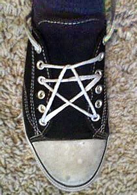 Ian's Shoelace Site - Shoe Lacing Photos - Enlarge #772