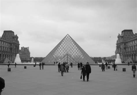 AD Classics: Le Grand Louvre / I.M. Pei | ArchDaily