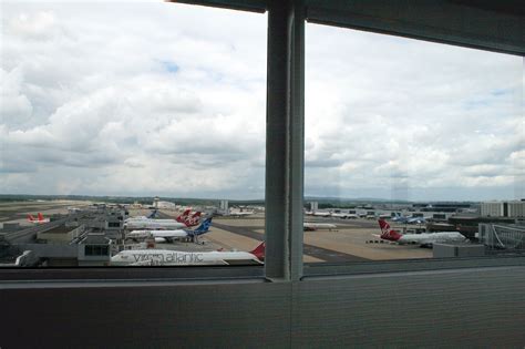 BLOC Hotel Gatwick - Spotting Hotel Review - Airport Spotting