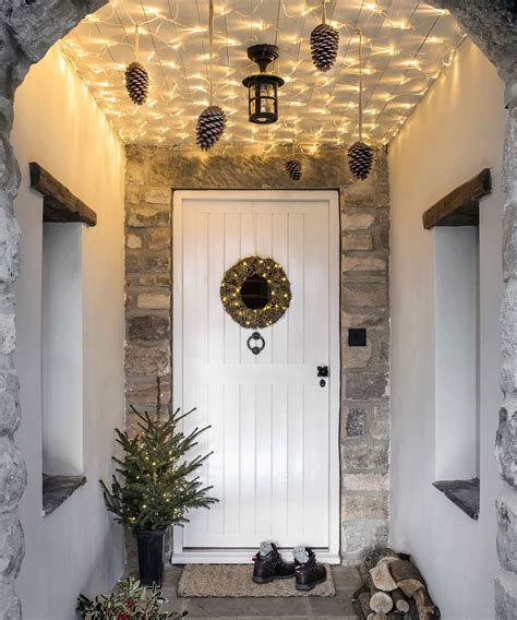 Front porch lighting ideas: illuminate your home's entrance | Homes & Gardens