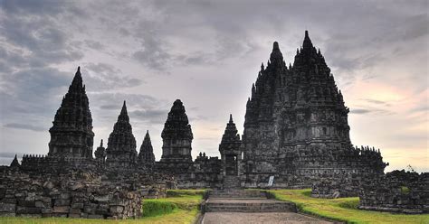 Visit Prambanan in a tailor-made tour | Evaneos