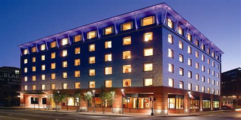 $119-$149 – Waterfront Portland Hotel w/Breakfast & Parking | Travelzoo