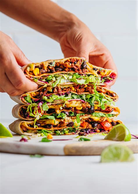 Vegan Crunchwrap Supreme - SO VEGAN