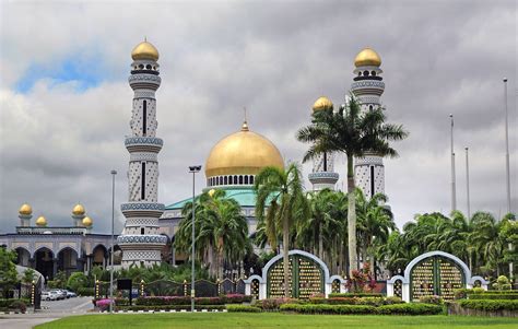 Jame'Asr Hassanil Bolkiah Mosque Brunei. - a photo on Flickriver