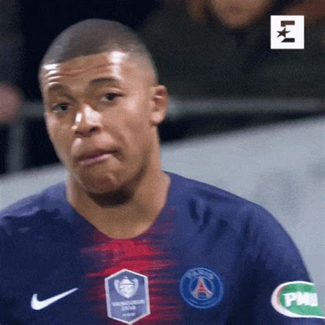 √100以上 Kylian Mbappe Celebration Gif 540710-Kylian Mbappe Celebration Gif