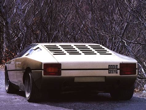 15 Amazing Photos of 1974 Lamborghini Bravo Concept, the Dream-Car That Never Made It Into ...