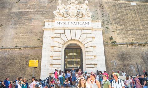 Visiting the Vatican Museums in Rome, hours & admission. Exhibitions ...