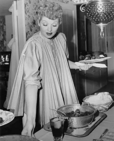 AMERICAN ACTRESS AND Comedian Lucille Ball Serves Up A Buffet Dinner Old Photo $5.96 - PicClick