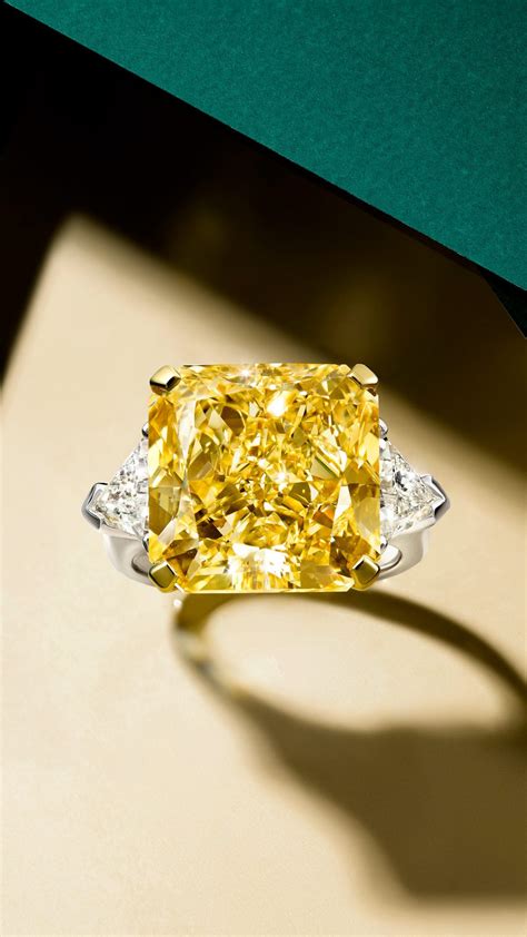 Graff’s Signature Yellow Diamonds Shine Brilliantly in Its Latest High ...