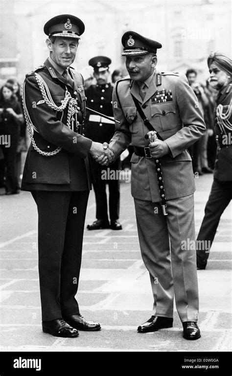 Sam manekshaw hi-res stock photography and images - Alamy