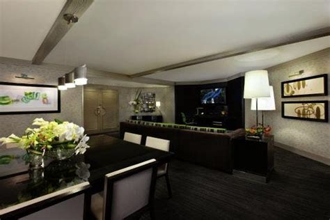 Hospitality Suite at MIRAGE RESORT & CASINO | Las Vegas Suites