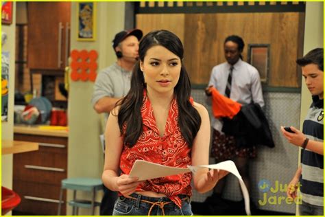 Nora Dershlit is Still Psycho for iCarly! | Photo 452230 - Photo Gallery | Just Jared Jr.