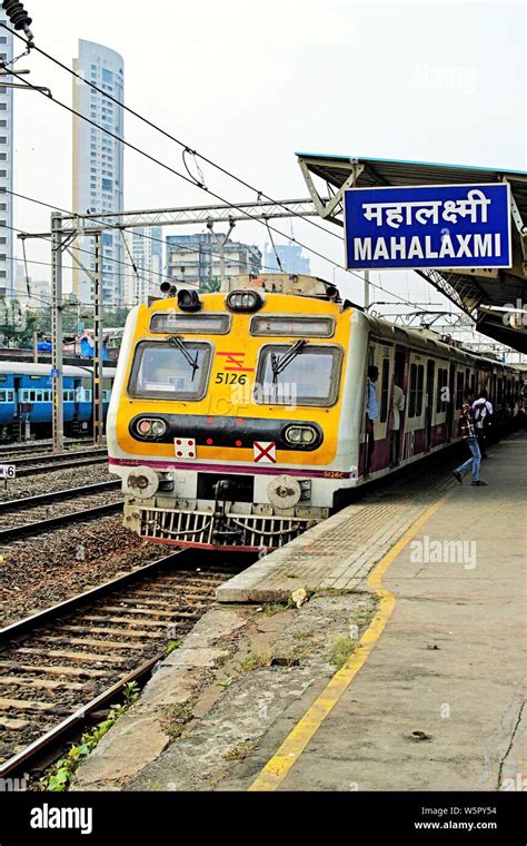 Mahalaxmi Railway Station Mumbai Maharashtra India Asia Stock Photo - Alamy