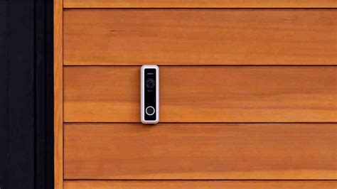 Security camera for apartment door