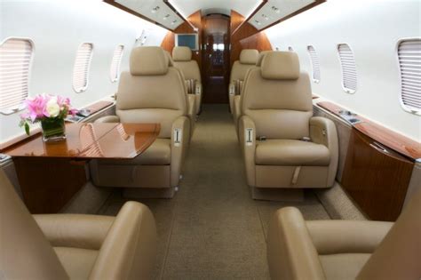 Jet airlines test: bombardier challenger 300 interior