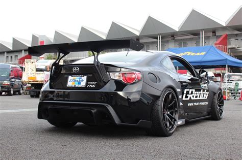 Toyota - Tuning: Greddy/Trust 86 "Rocket Bunny widebody kit"