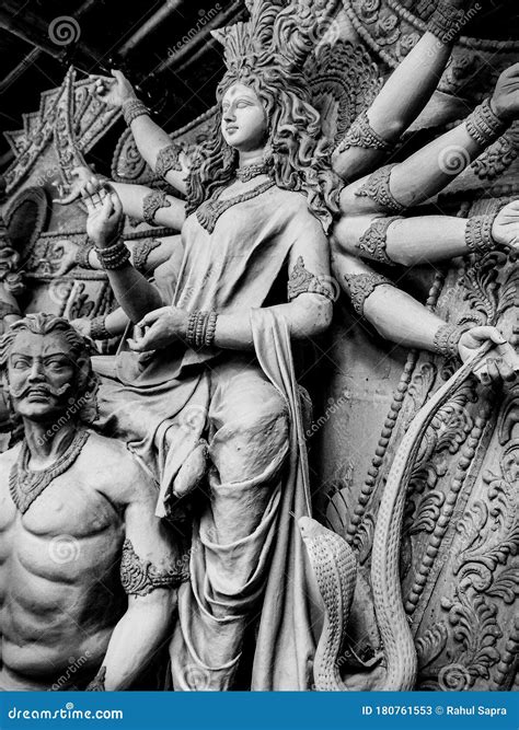 Making Of Hindu Goddess Durga Idol At Kumartuli For Durga Puja Festival ...