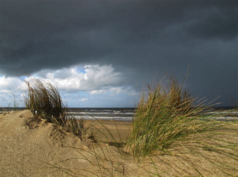 Approaching rain storm over the North Sea | Weather underground, Rain ...