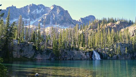 10 Amazing Adventures in Idaho's Sawtooth Mountains