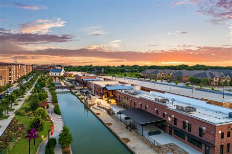 Restaurant Row at River Walk Flower Mound: Exceptional Waterfront ...