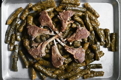 warak enab (Lebanese grape leaves) - Cardamom and Tea