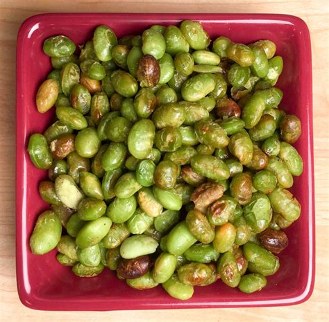 Roasted Edamame: Crunchy, Salty and Protein Rich - LottaVeg