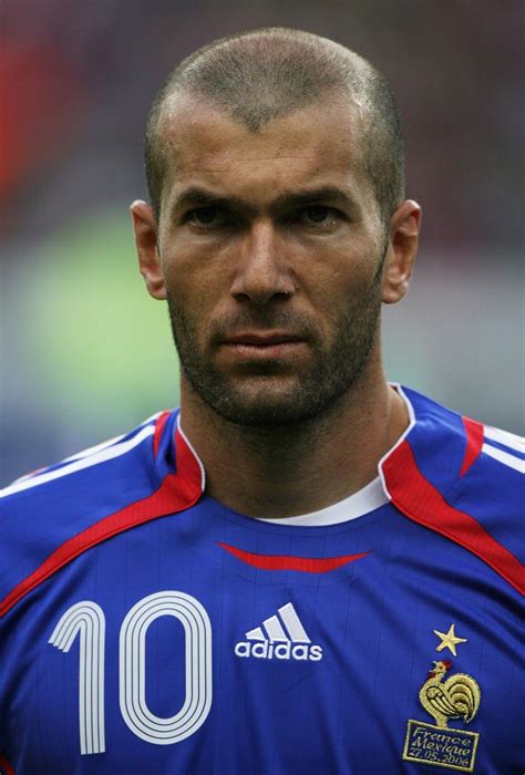 ⚽⚽Zinedine Zidane⚽⚽ | Calcio, Giocatori di calcio, Calciatori