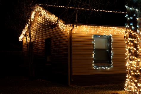 Rooftop Christmas Lights - Tips for Installing - ACCL Roofing