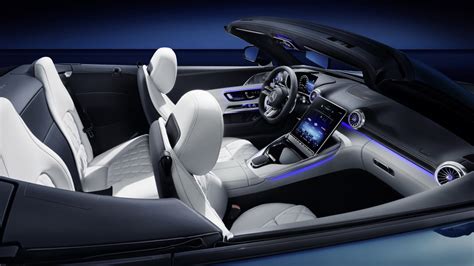 Mercedes says lush new AMG SL-Class interior has Gullwing-era cues ...