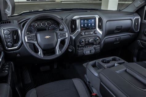 A Closer Look At The 2022 Chevy Trail Boss Interior - Interior Ideas