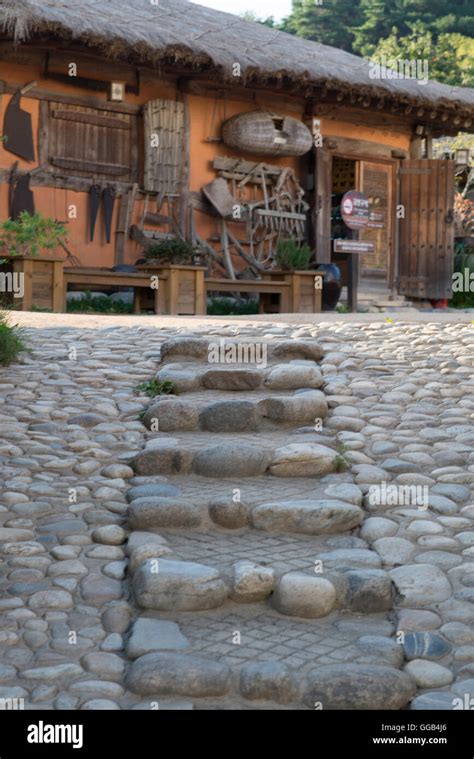 Traditional Korean Farm House with Stone path - Day Stock Photo - Alamy