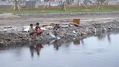 Jakarta is the world's fastest-sinking city