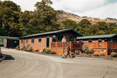 Loch Lomond Holiday Park in Inveruglas lodges for rental with hot tubs