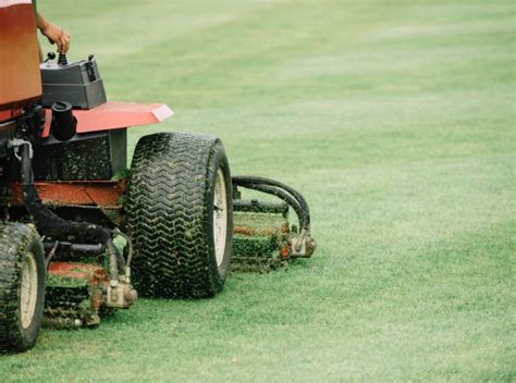 Golf Course Maintenance Equipment Guide | DTE Golf