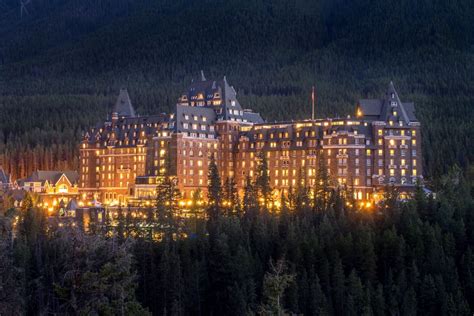 What's the Fairmont Banff Springs Hotel REALLY Like?