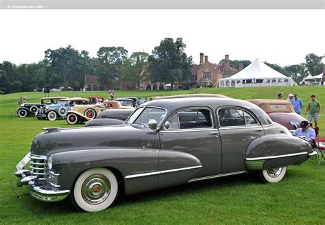 1944 Cadillac Fleetwood - Information and photos - MOMENTcar