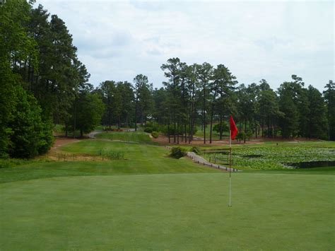 Mid Pines Golf Club (Southern Pines, North Carolina) | GolfCourseGurus