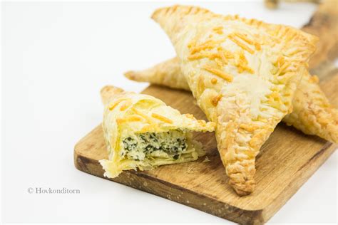 Ricotta & Spinach Puff Pastry Pies