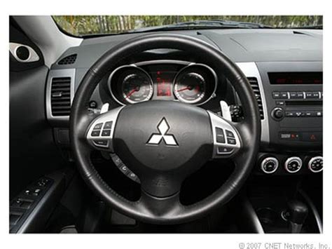 Photos: 2007 Mitsubishi Outlander - CNET