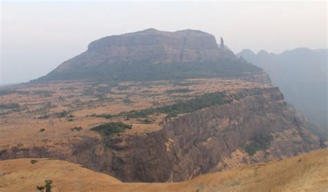 Night Trek to Naneghat Caves | Jivadhan Fort