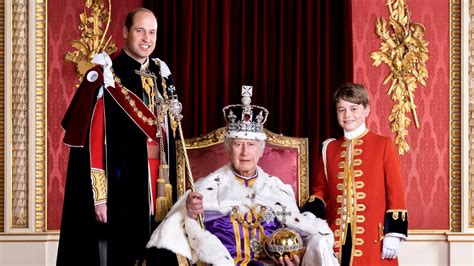 The King and his heirs: Charles pictured with Prince William and Prince ...