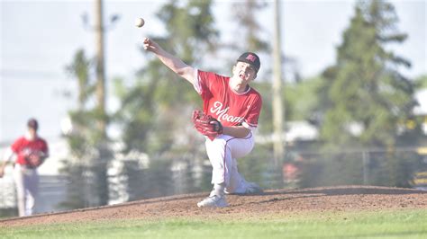 Photos: Cardinal Mooney baseball clips Divine Child, 2-1