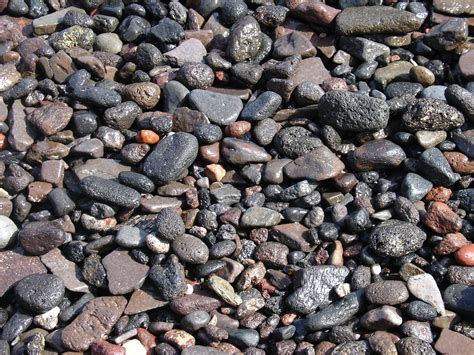 File:Gravel on a beach in Thirasia, Santorini, Greece.jpg - Wikipedia