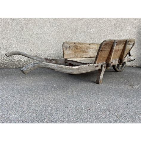 Antique Wheelbarrow | Chairish